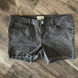 Aeropostale Grey Cheetah Jean Shorts, 11/12